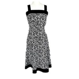 R&K Darling Black & White Floral Sundress with a Vintage Vibe - size 8